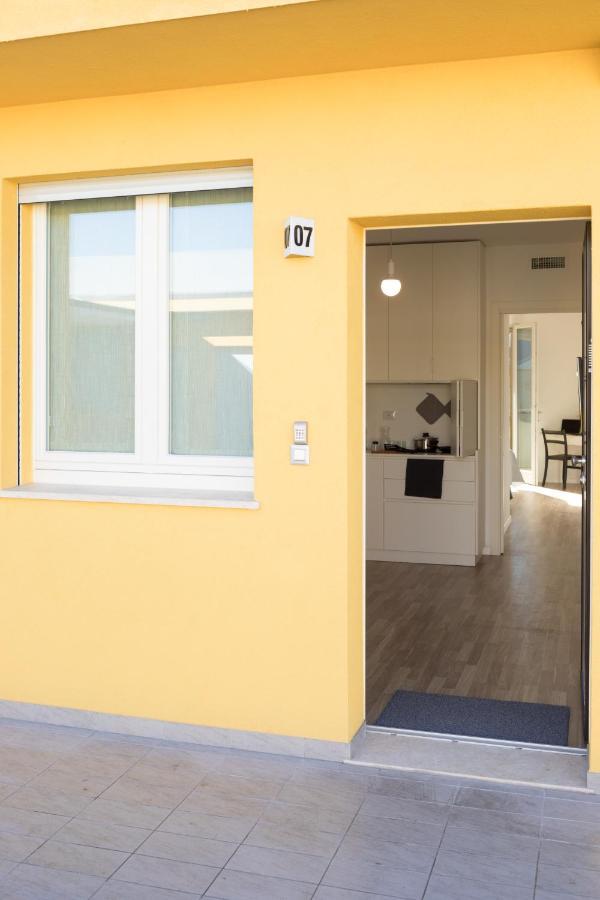 Aspio Residence Камерано Екстериор снимка